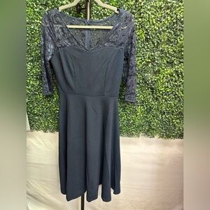 NWOT Bbonfinedress | sweat heart lace midi 👗